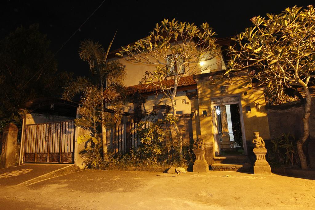Pondok Loris Guest House Ubud  Exterior photo