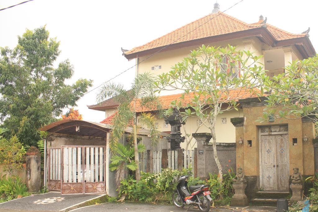 Pondok Loris Guest House Ubud  Exterior photo