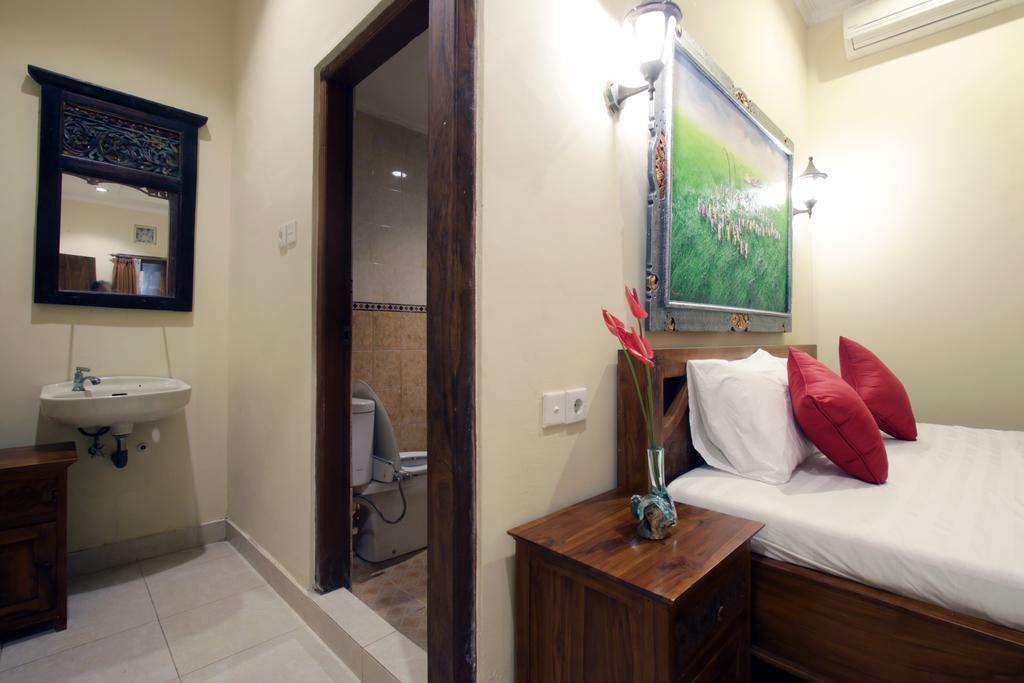 Pondok Loris Guest House Ubud  Exterior photo