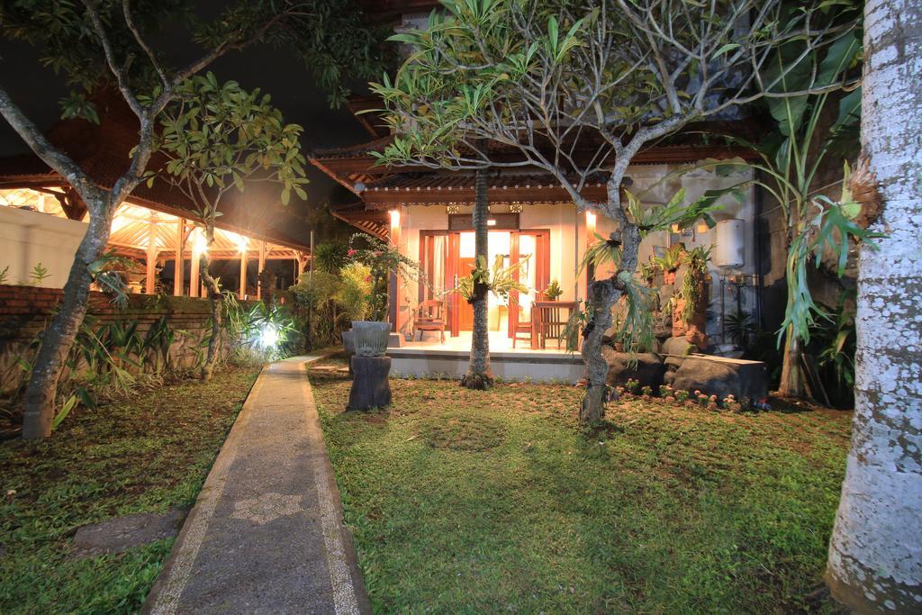 Pondok Loris Guest House Ubud  Exterior photo