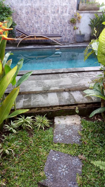 Pondok Loris Guest House Ubud  Exterior photo
